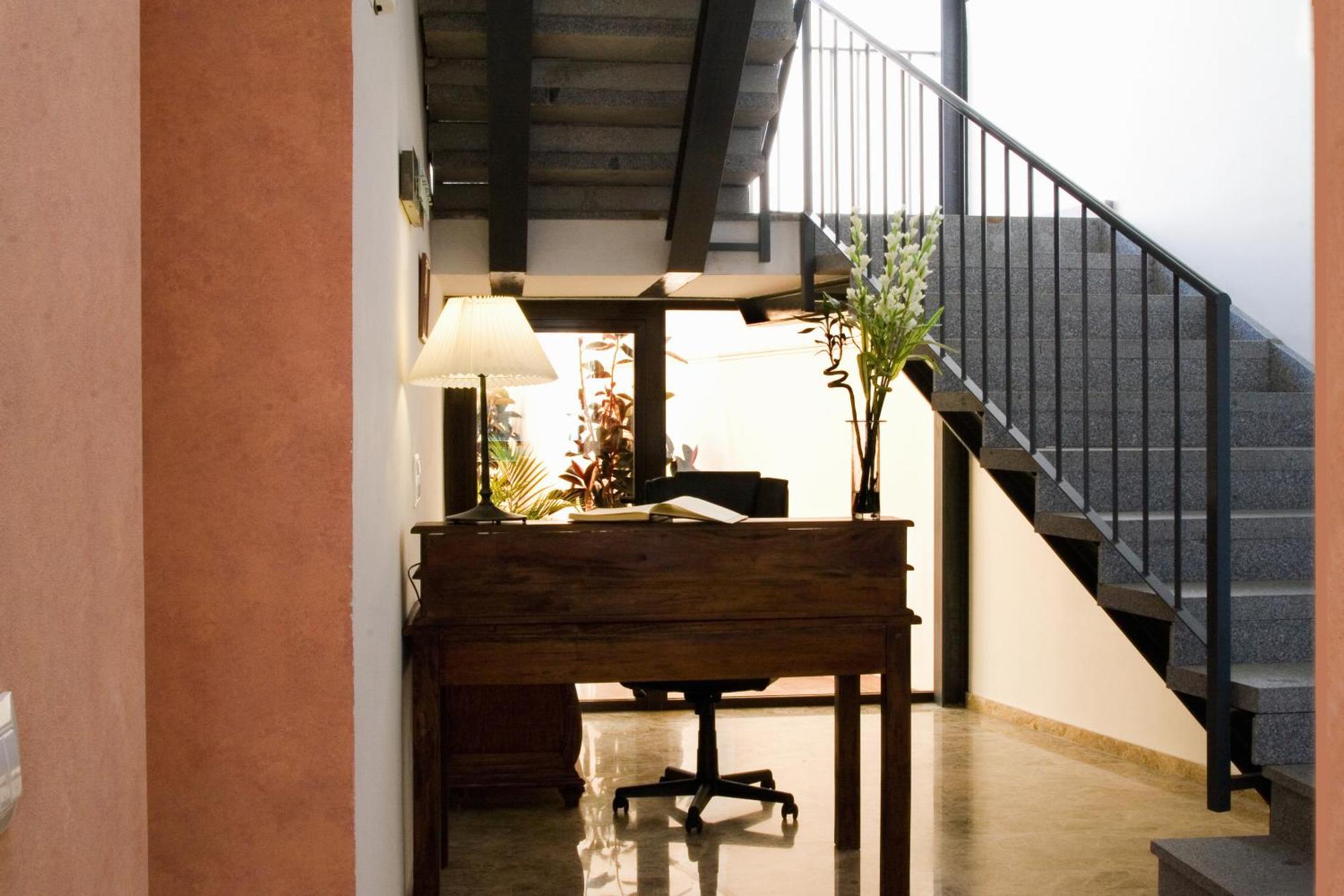 Apartamentos La Fuente กอร์โดบา ภายนอก รูปภาพ